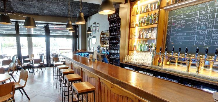 Skuli Craft Bar