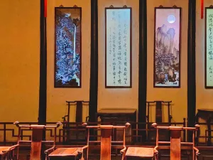 Night Tour in the Humble Administrator's Garden