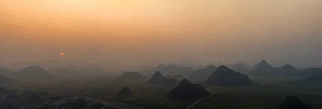 Sunrise Sightseeing in Luoping