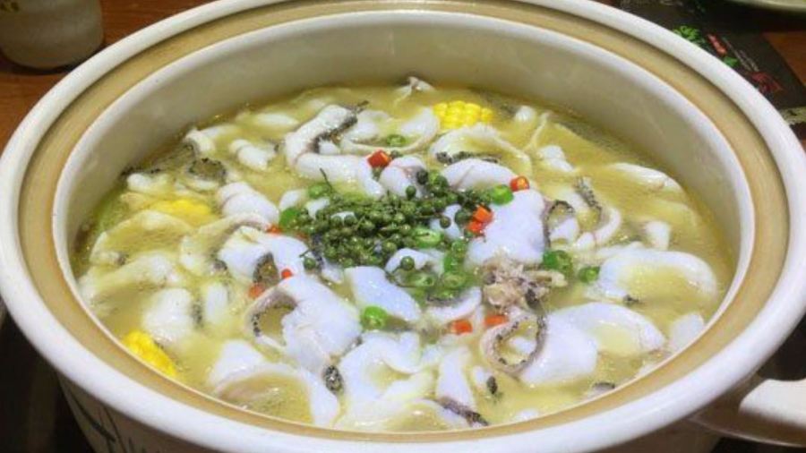 Blues FASHIONABLE RESTAURANT