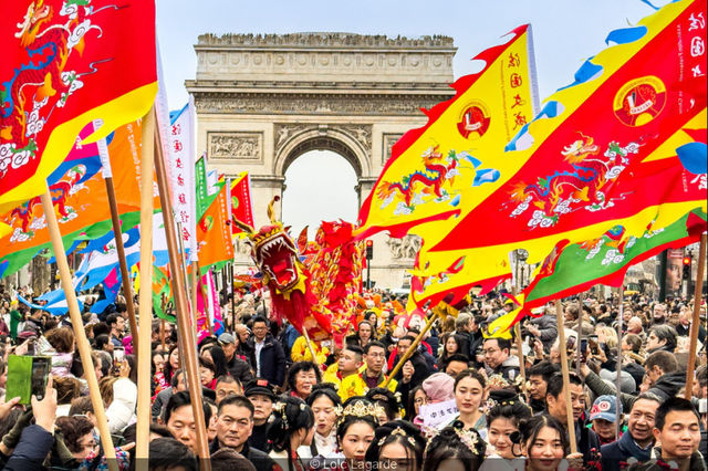 CHINESE NEW YEAR PARADE - LUNAR ON THE CHAMPS-ELYSÉES 2025 | Avenue des Champs-Élysées