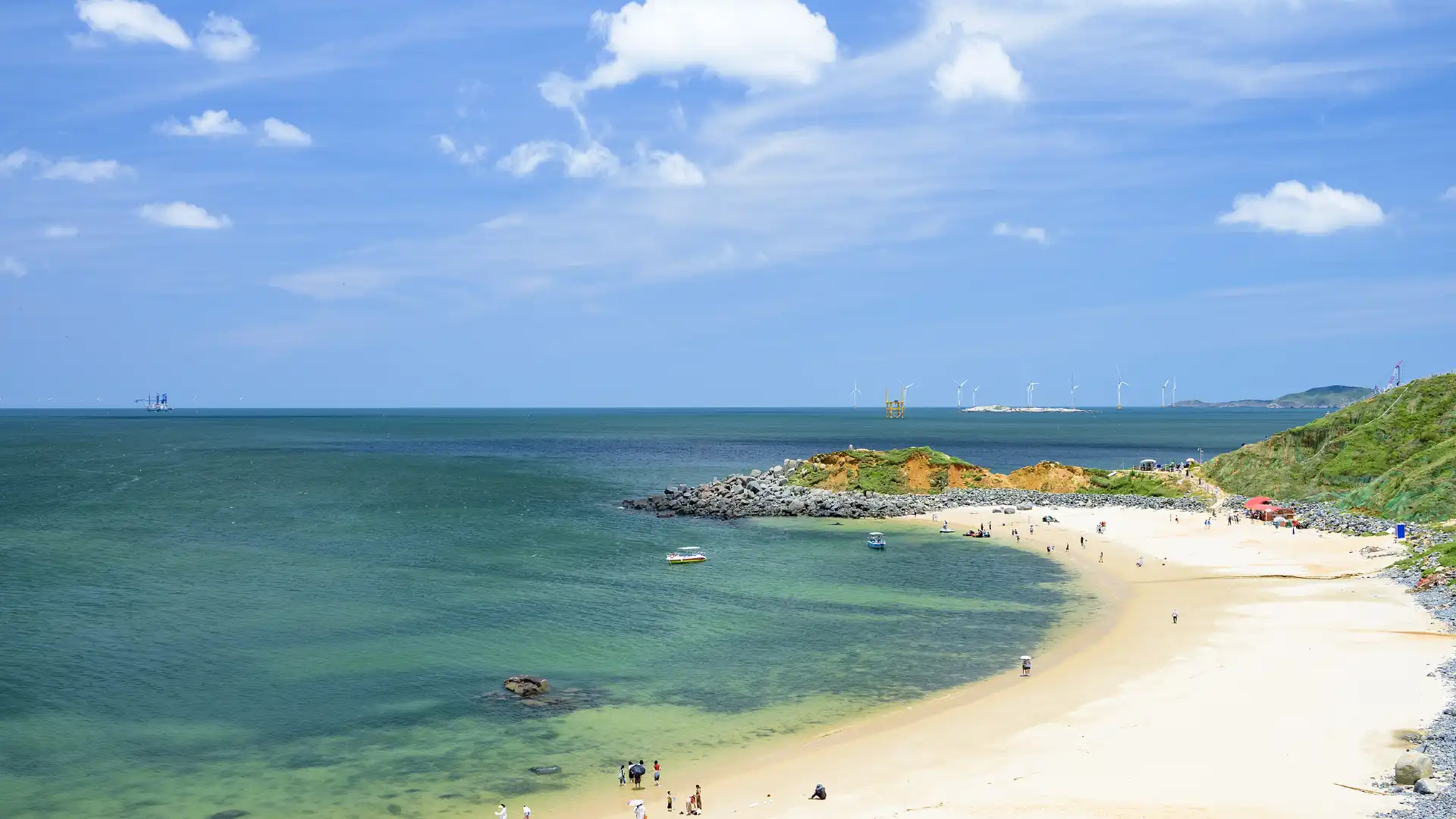 Hotels near Tannan Bay