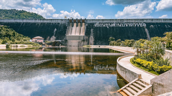 เขื่อนขุนด่านปราการชล