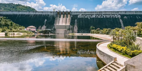 Khun Dan Prakarn Chon Dam