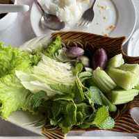 นอนเชียงของ มองฝั่งลาว อร่อยปลาน้ำโขง