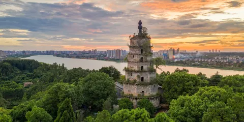 珠暉塔