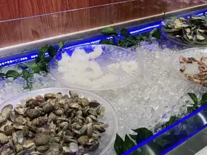 金捞自助火锅烤肉店