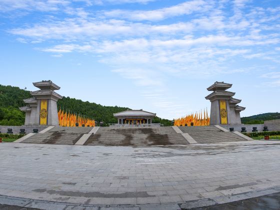 Xuanyuan Square