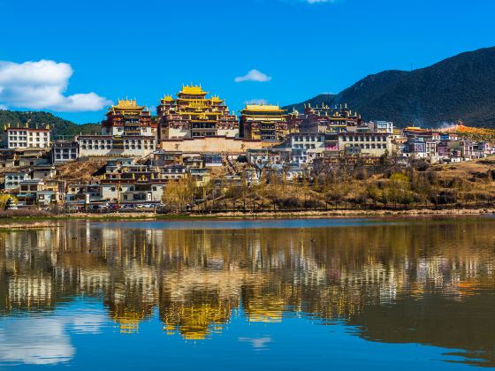 Gadansong Zanlin Temple