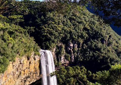 Hirayu Waterfall