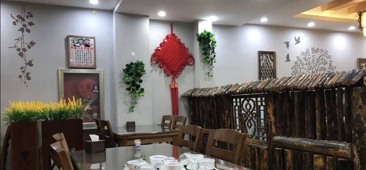 马路边边小饭桶(野三坡百里峡店)