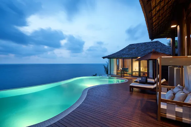 หนีเมืองไปติดเกาะกับ 8 ที่พักเกาะสมุย