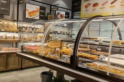 羅森尼娜（八一店）