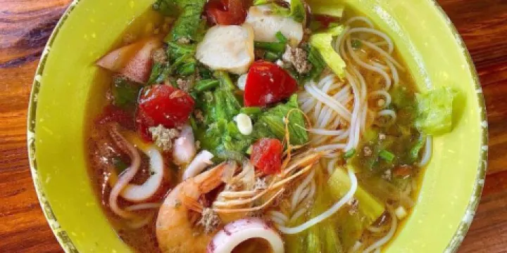 週記蟹仔粉（僑港風情街店）