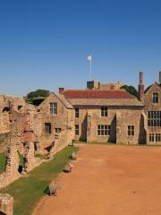 Carisbrooke Castle