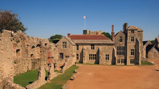 Carisbrooke Castle