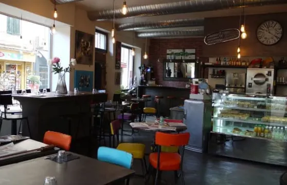 Aux Parents Terribles