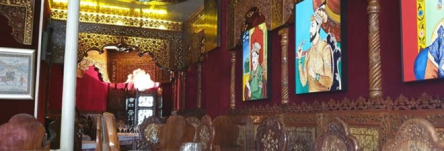 Au Palais Du Grand Moghol