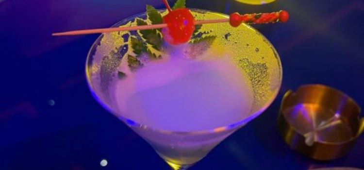 AURA CLUB