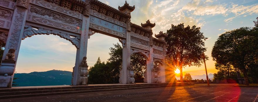 The Three Gorges Ladder City