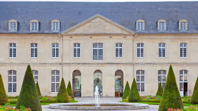 Hotels near The Abbey of Sainte-Trinité