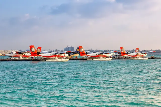 Malé Seaplane