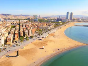 巴塞隆拿塔海灘