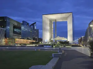 La Defense