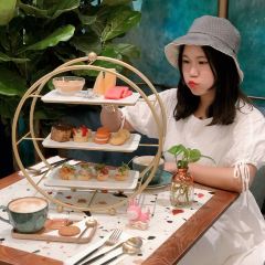 Shadow of Candle User Photo