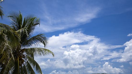 Yalong Bay Ailifang Marina Park