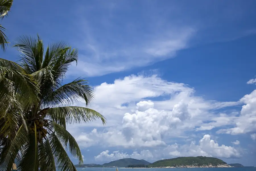 Yalong Bay Ailifang Marina Park