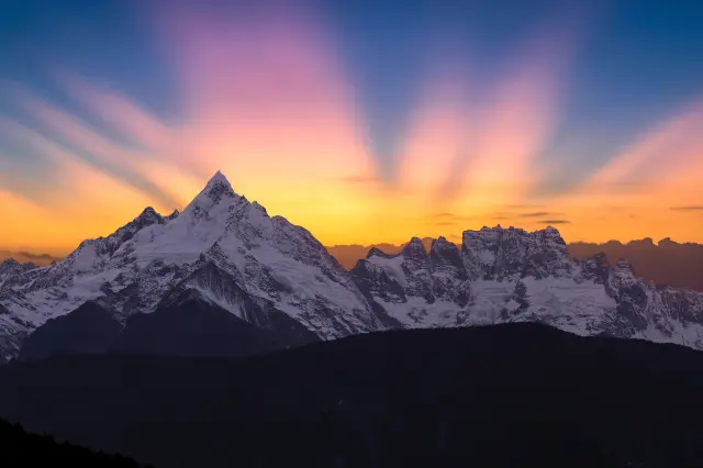 Sunrises in Deqin