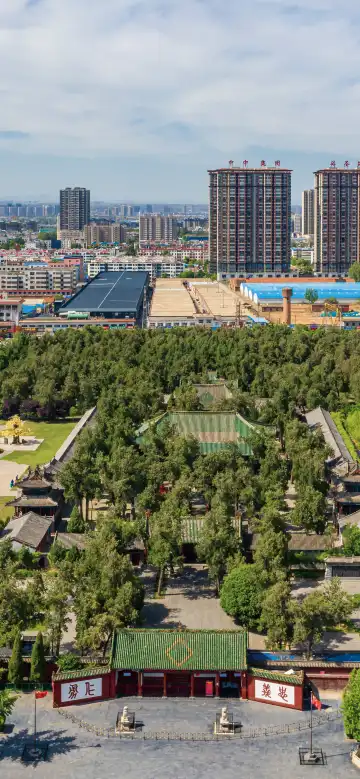 鄰近關林鎮的酒店