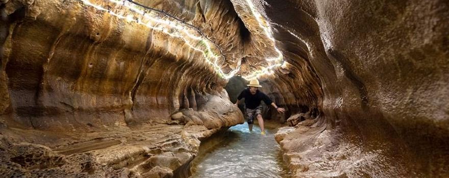Sembutsu Limestone Cave