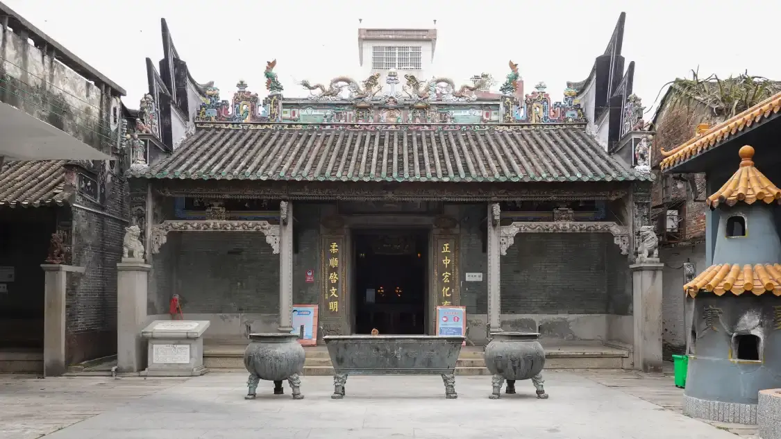 Hotels near Longtan The Dragon Mother's Temple