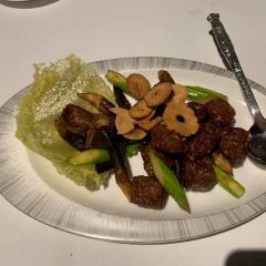 Lai Ching Heen User Photo