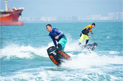 Surfing in Sanya