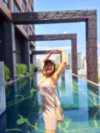 โรงแรมสระว่ายน้ำสวย