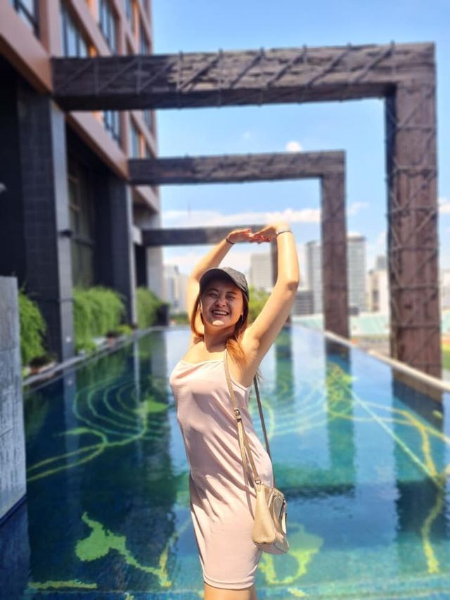 โรงแรมสระว่ายน้ำสวย