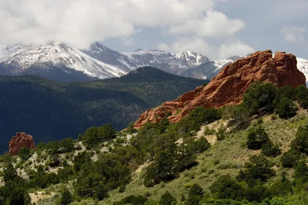 Hotels near Garden of the Gods