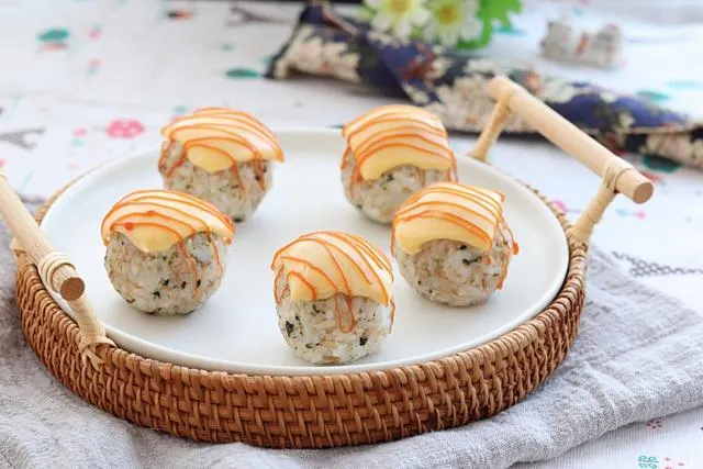 ミニチーズ焼きおにぎり