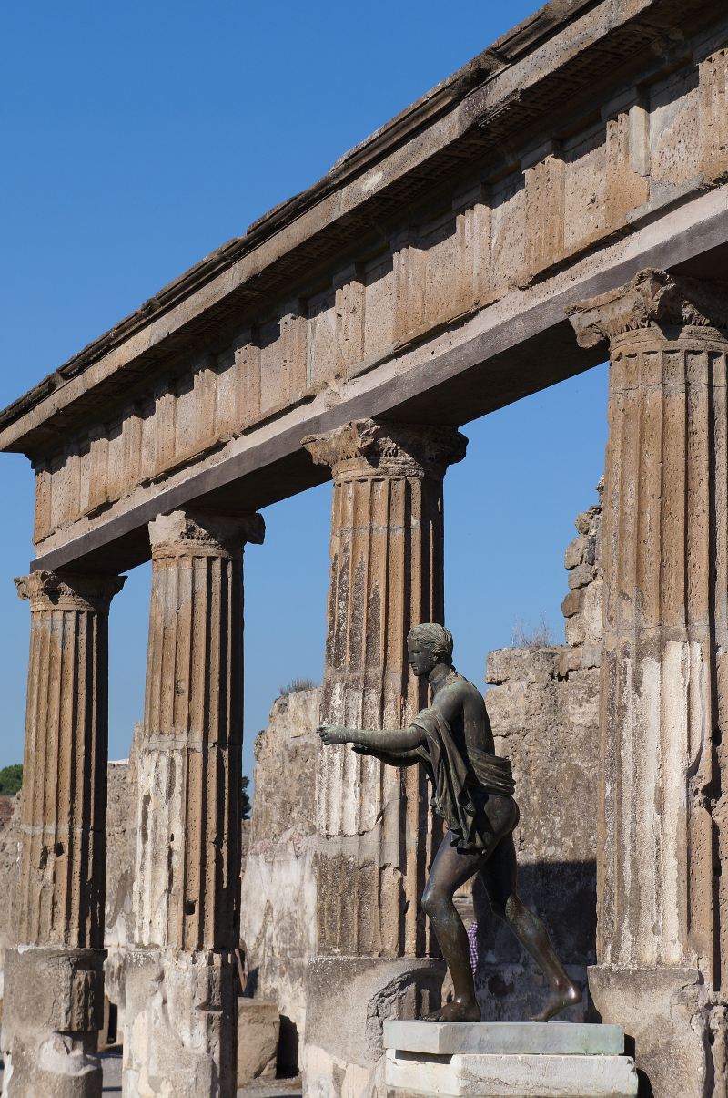 Foro　del　Tempio di Apollo