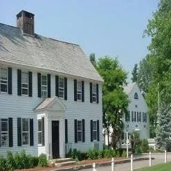 Publick House Historic Inn