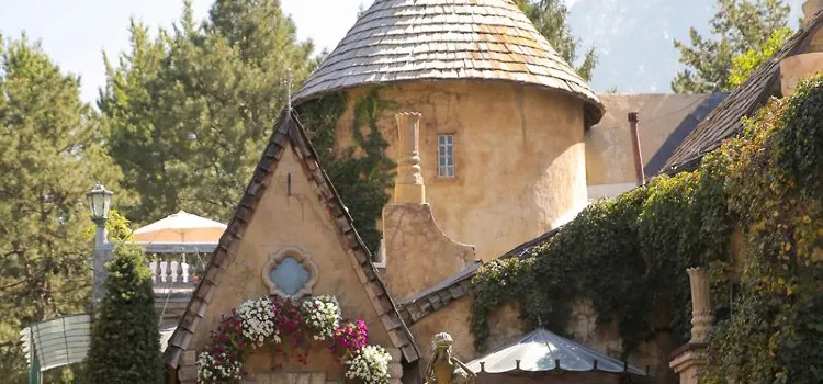 La Caille Restaurant