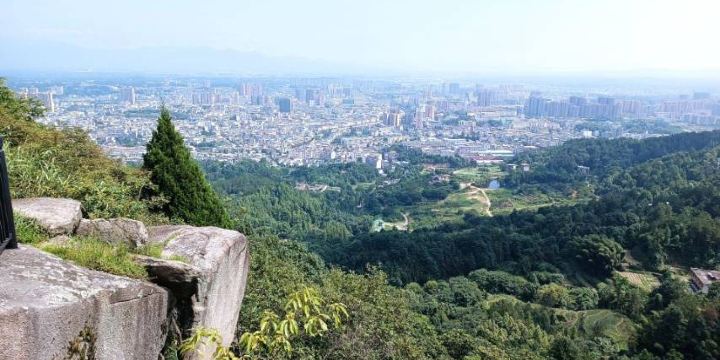 Tongcheng County Xishan Forest Park