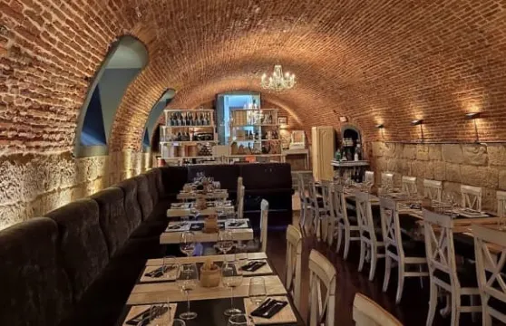 Suite 22 Restaurant & Gin-Club