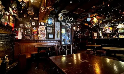 Dirty Dick's Pub