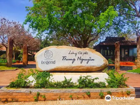 Hotels near Trung Nguyen Coffee Village