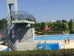 Sports and spa center Fildorado GmbH
