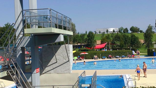 Sports and spa center Fildorado GmbH